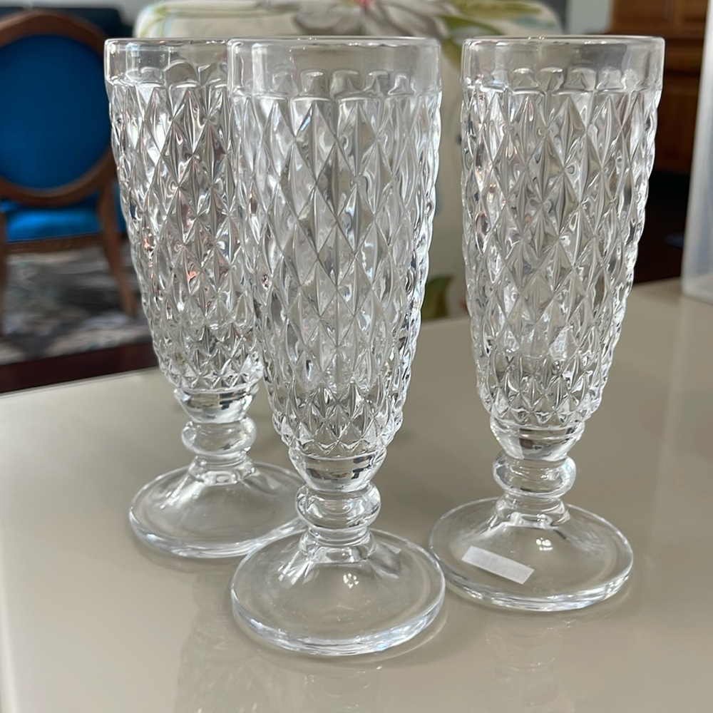3  beautiful long Champagne Flutes Cristal, new.